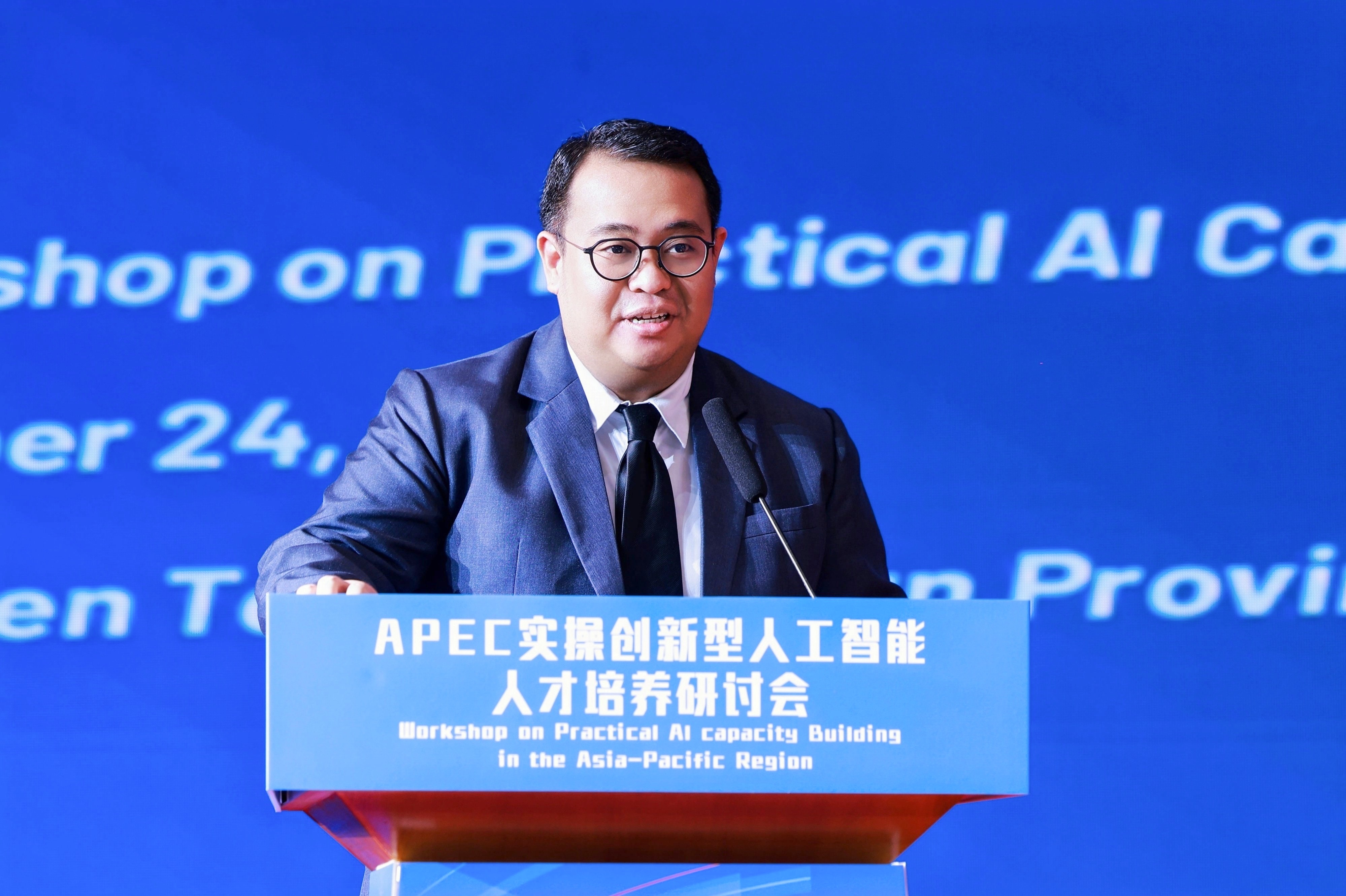 印度尼西亚通信与数字事务部国际事务中心行政主管于加·桑坎·普拉塞提亚(Yoga Sangkan Prasetya).jpg 印度尼西亚通信与数字事务部国际事务中心行政主管于加·桑坎·普拉塞提亚(Yoga Sangkan Prasetya).jpg