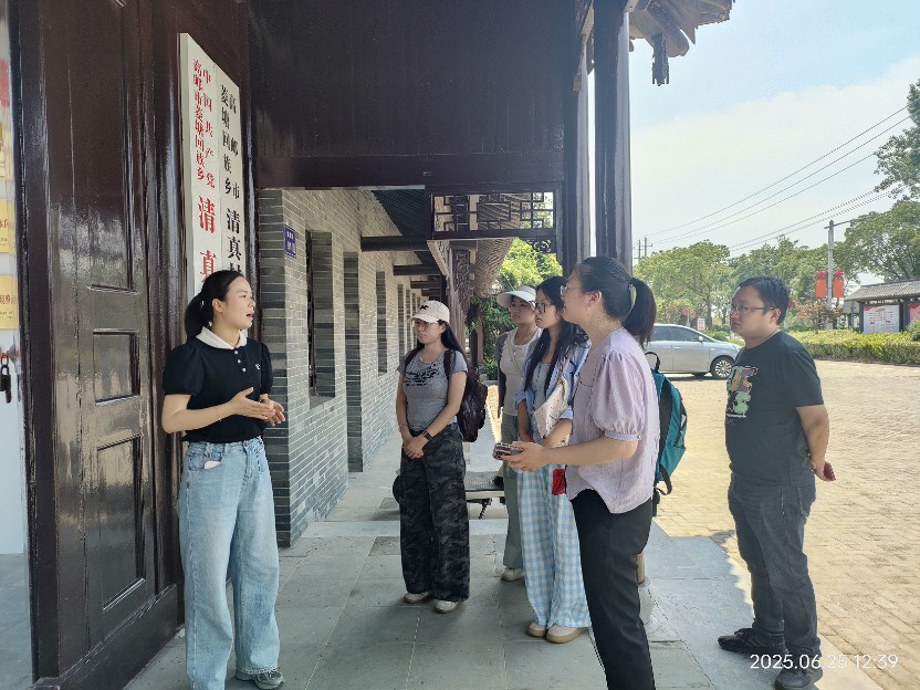 大学生在线3.jpg 大学生在线3.jpg