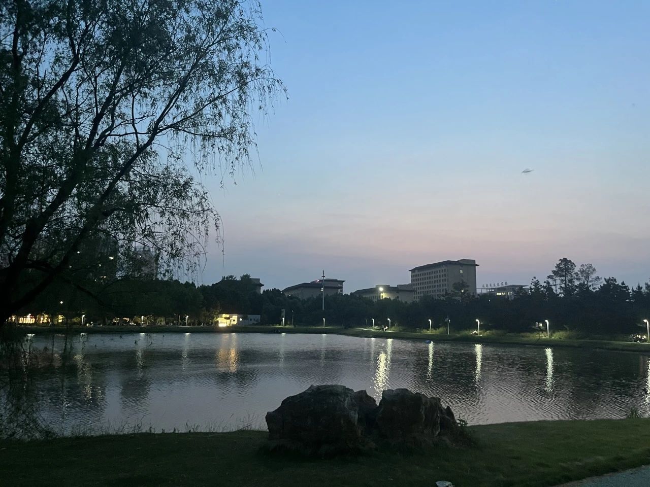 毕业12.jpg 毕业12.jpg