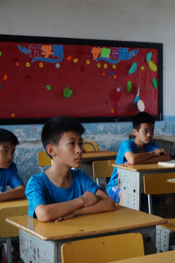 不忘初心,青春闪耀,中南大学“守望侗乡”公益支教团圆满结营!5.jpg 不忘初心,青春闪耀,中南大学“守望侗乡”公益支教团圆满结营!5.jpg