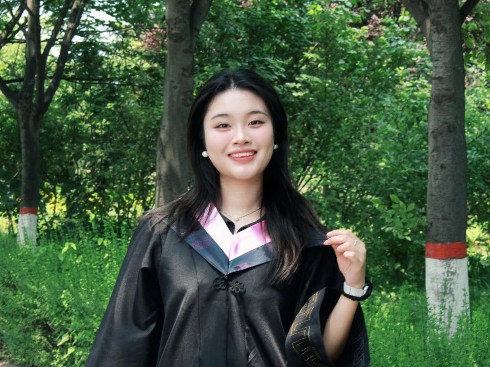 毕业9.jpg 毕业9.jpg