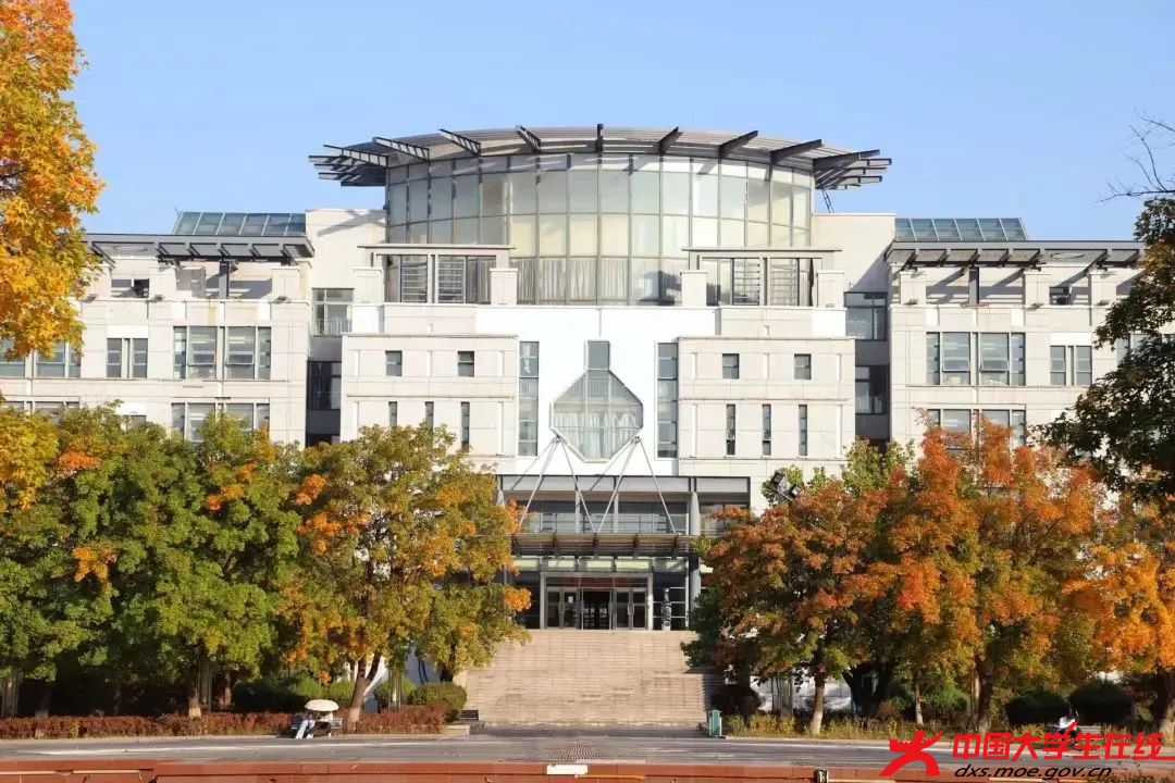 知识殿堂,智慧启航 辽宁科技大学网通站摄.png 知识殿堂,智慧启航 辽宁科技大学网通站摄.png