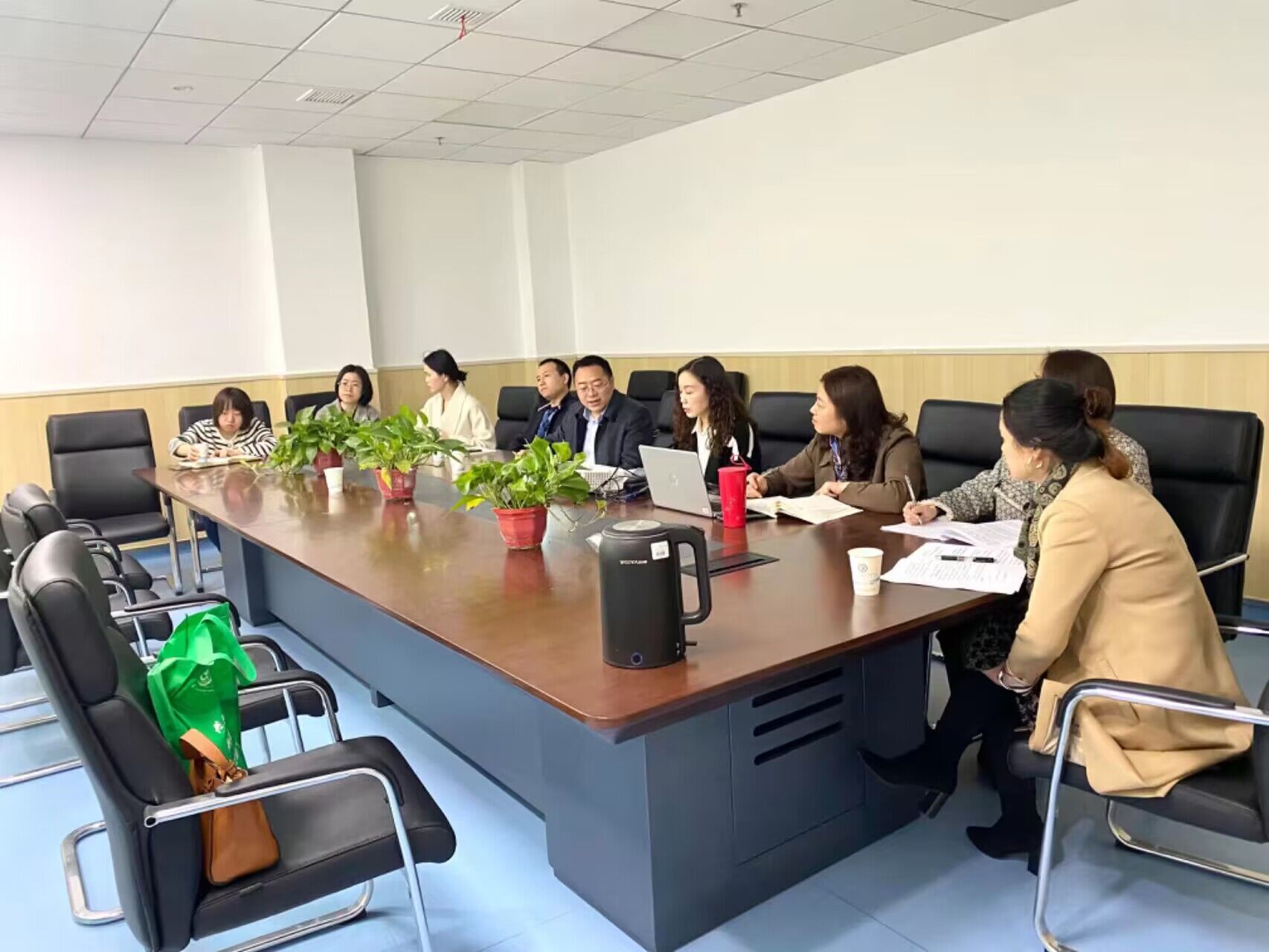 与合川区人民医院医校共建谈判会.jpg 与合川区人民医院医校共建谈判会.jpg