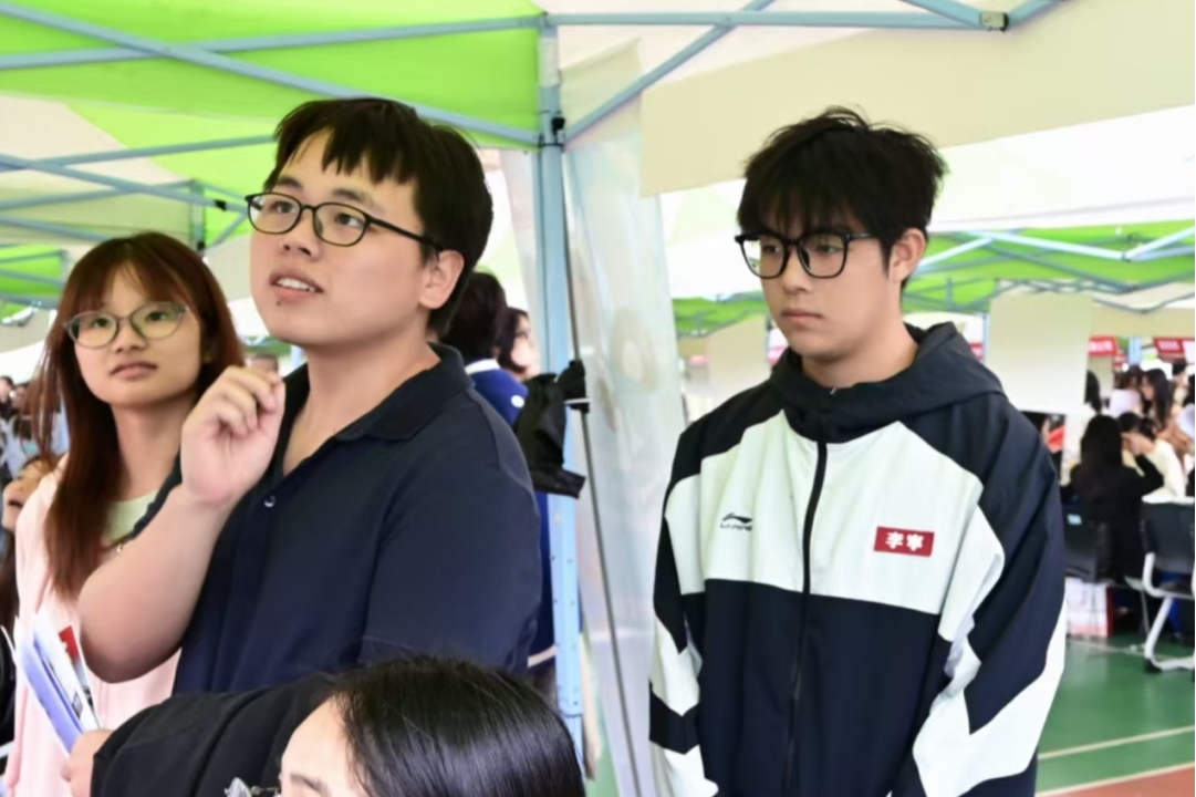 图片18.jpg 图片18.jpg