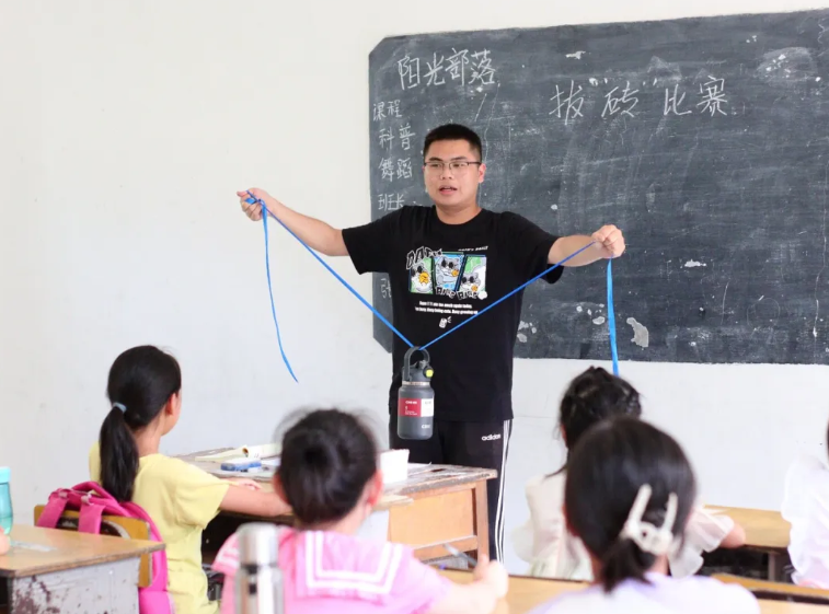 屏幕截图 2025-02-15 104300.png