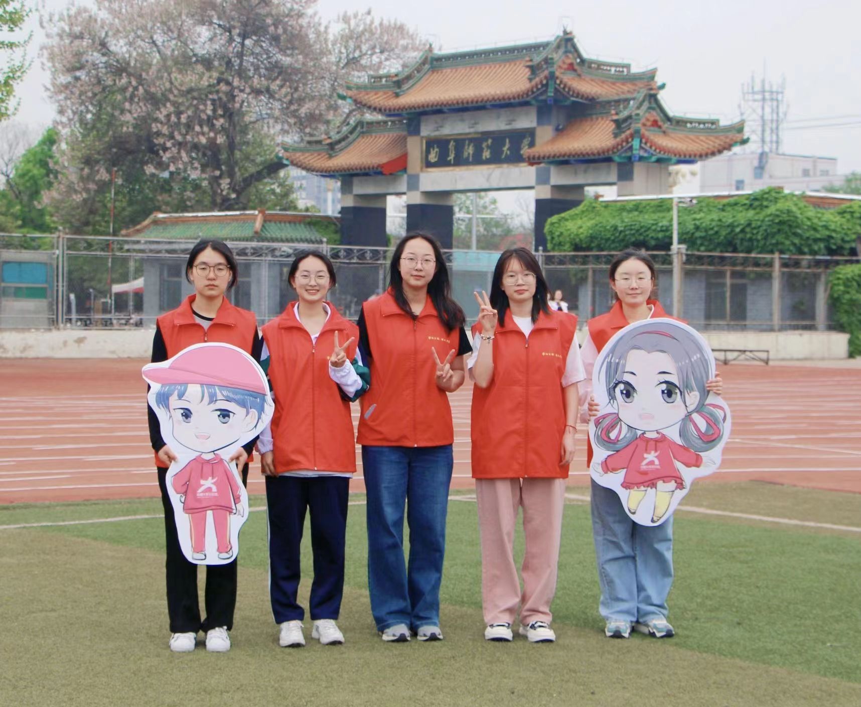 04 志愿者合影 曲阜师范大学提供