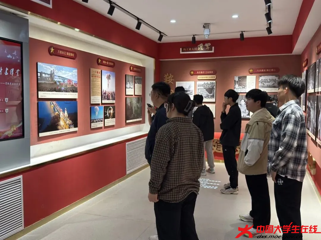 校园多彩生活剪影 辽宁科技大学大通社摄.png 校园多彩生活剪影 辽宁科技大学大通社摄.png