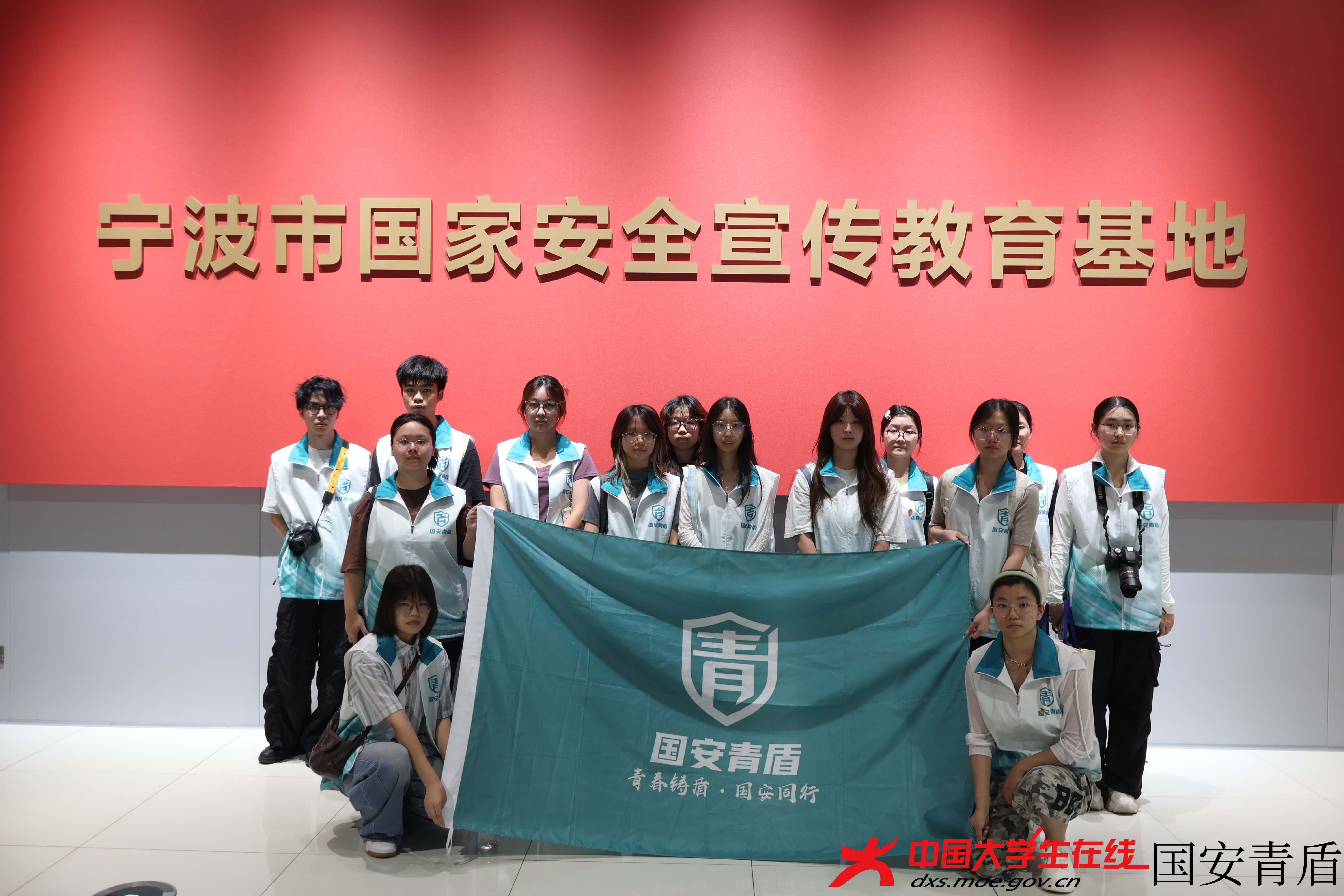 合照4.jpg 合照4.jpg