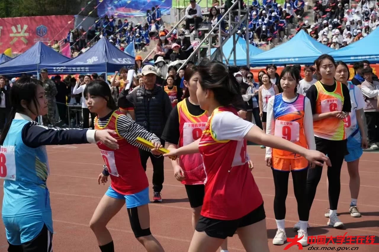 10×400接力 曹乾英摄.jpg 10×400接力 曹乾英摄.jpg