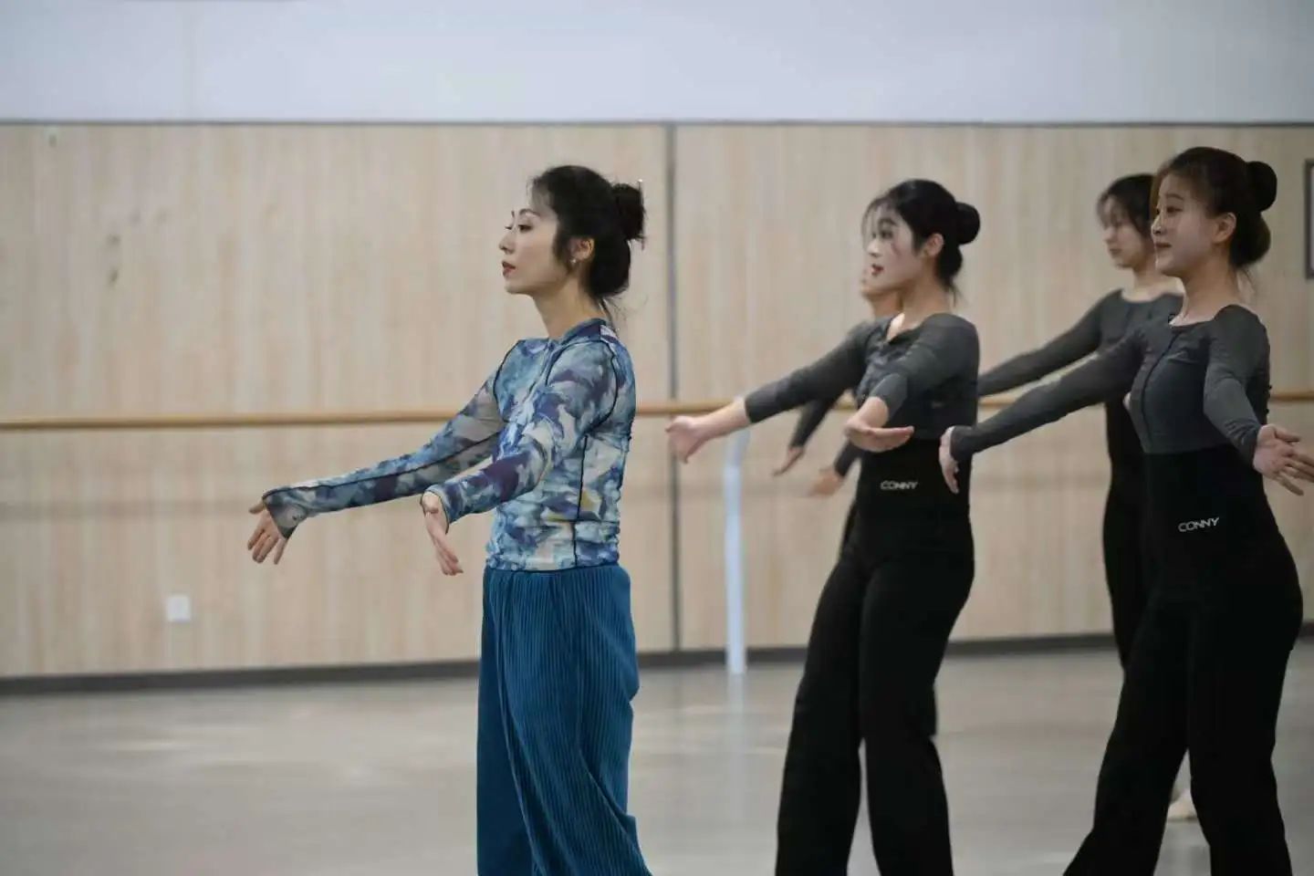 微信图片_20250426150437.jpg 微信图片_20250426150437.jpg