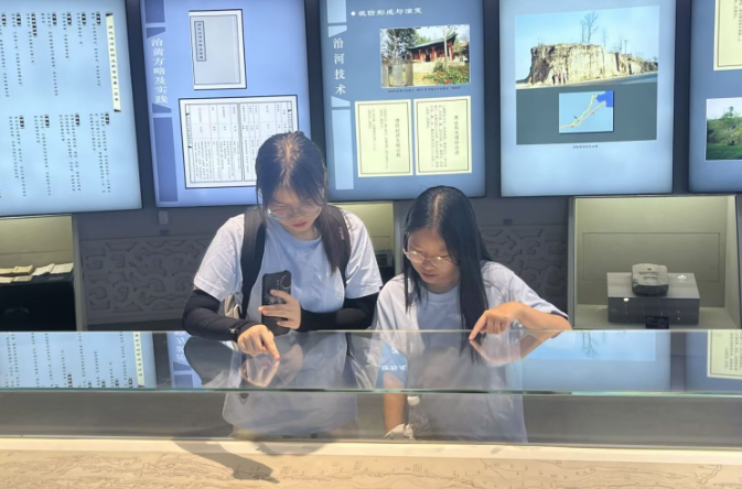 屏幕截图 2025-08-04 003743.png 屏幕截图 2025-08-04 003743.png