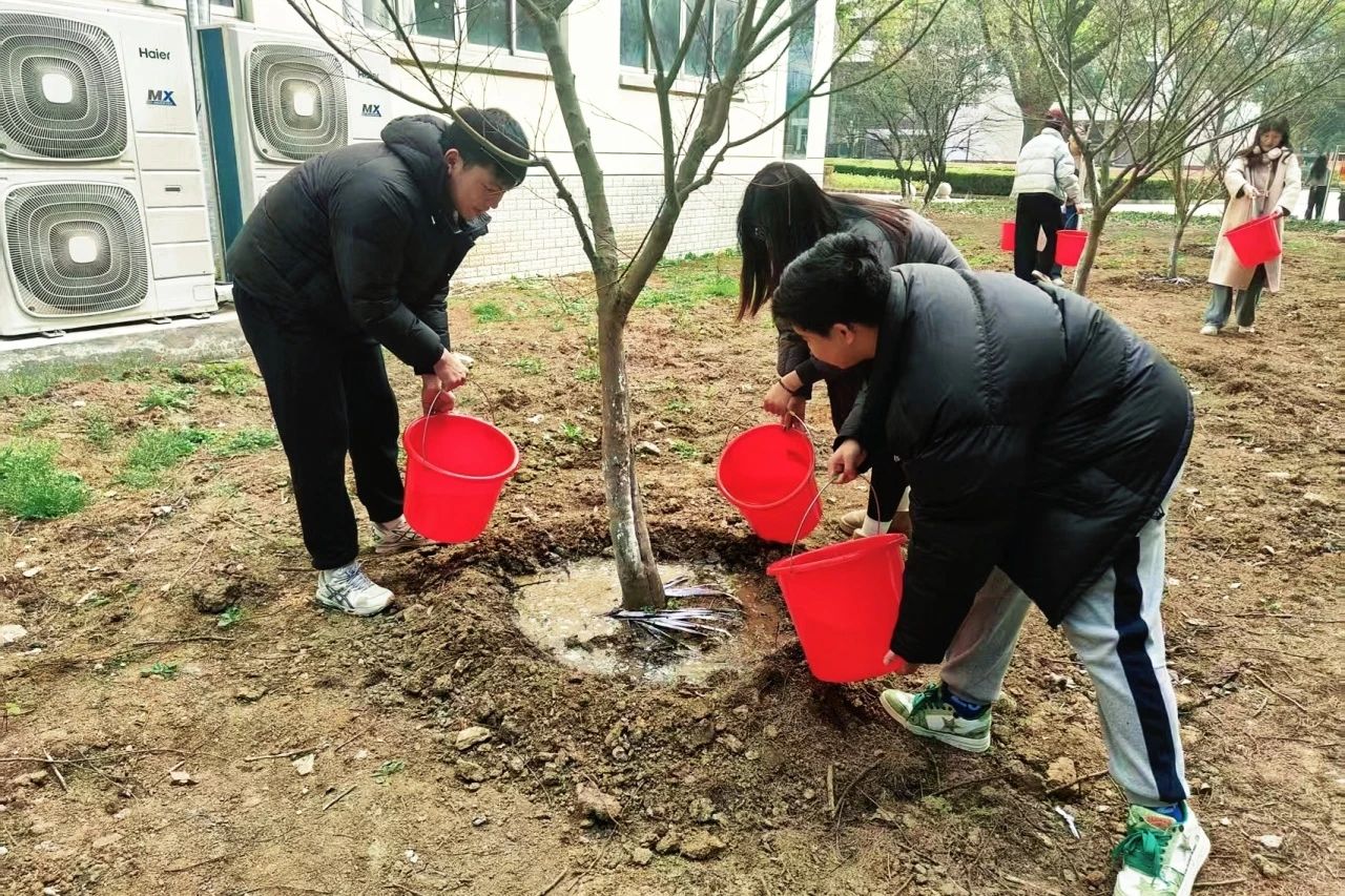 植树节9.jpg 植树节9.jpg