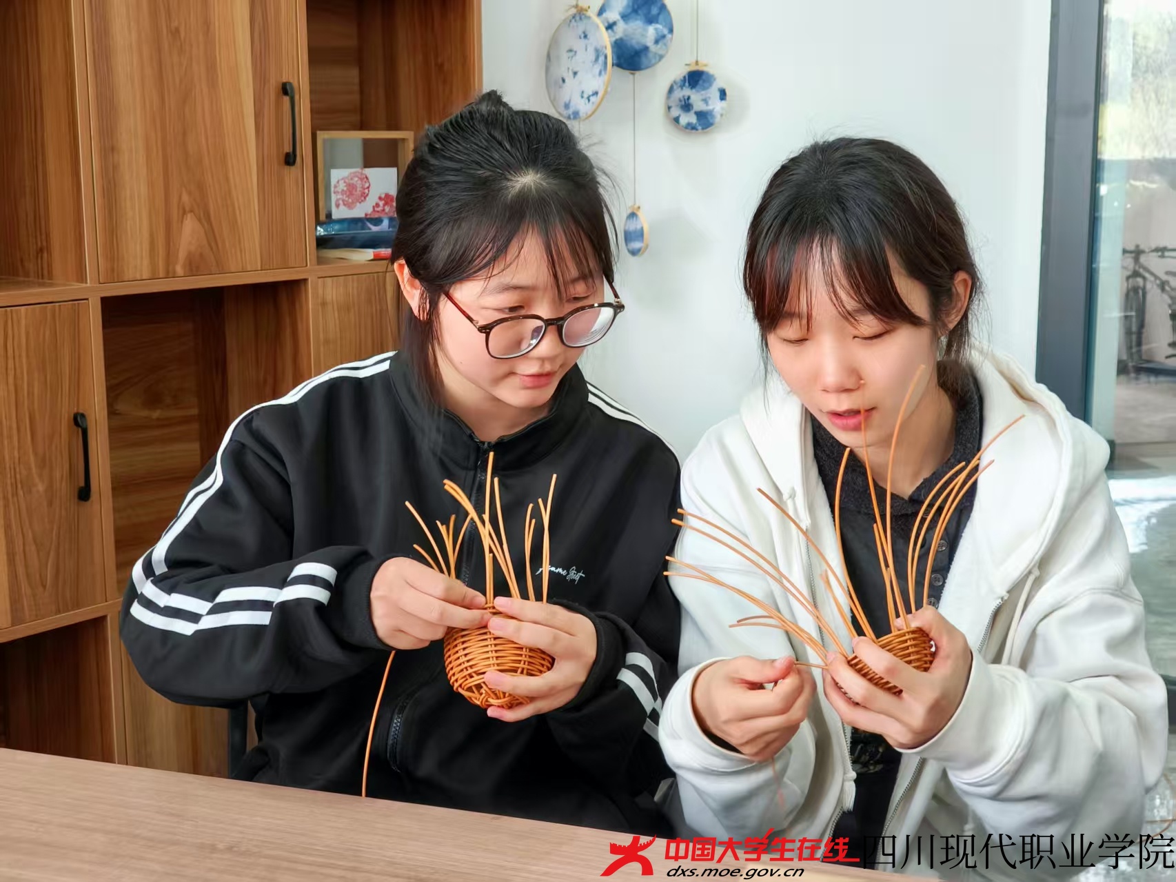 微信图片_20250404114208.jpg 微信图片_20250404114208.jpg