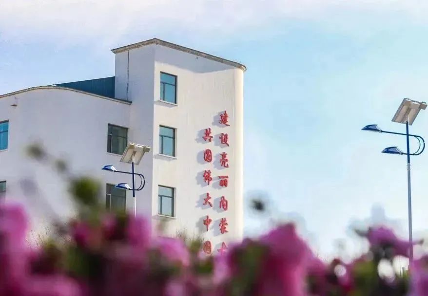 天空一直都在，是云来了又去