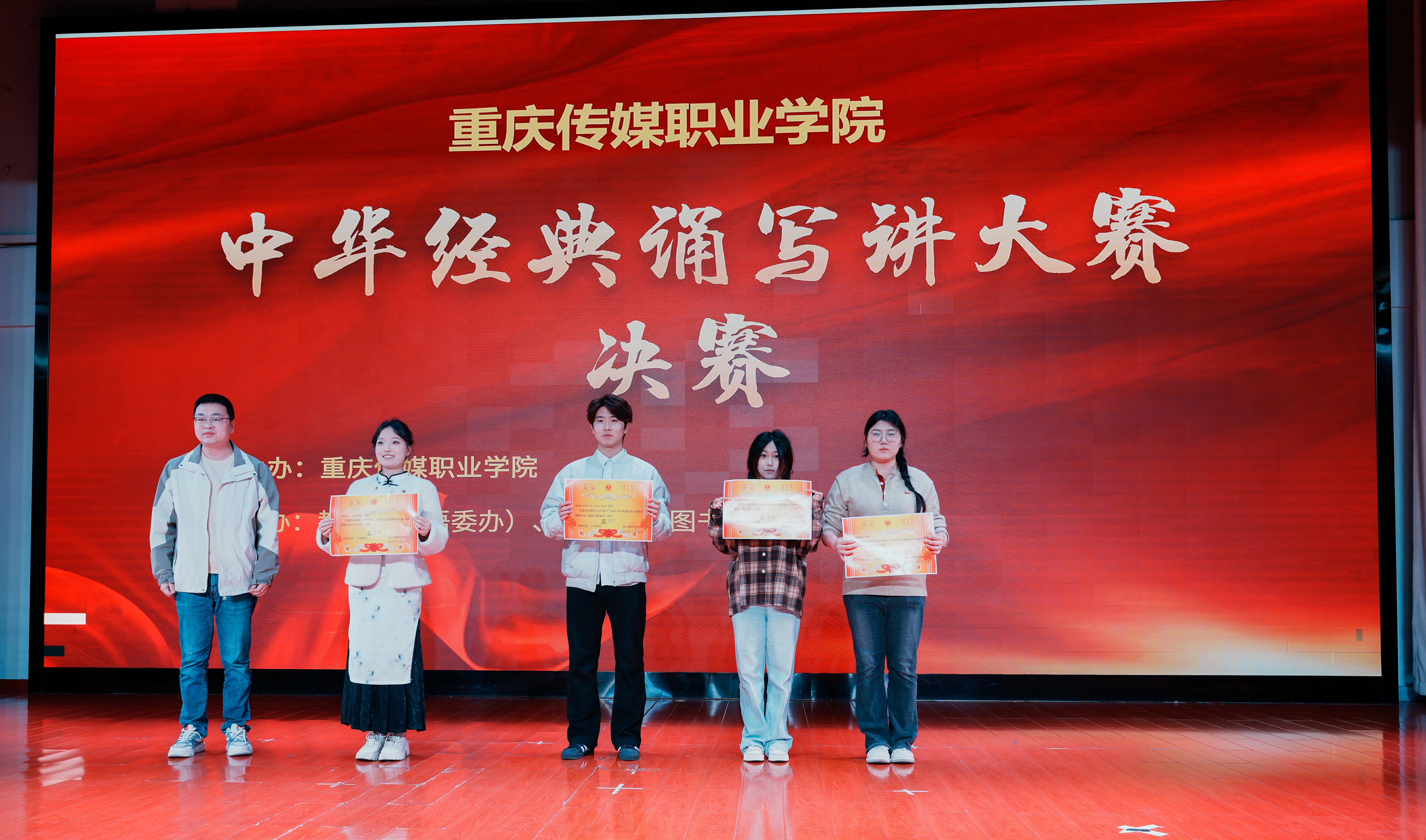 图片13.jpg 图片13.jpg