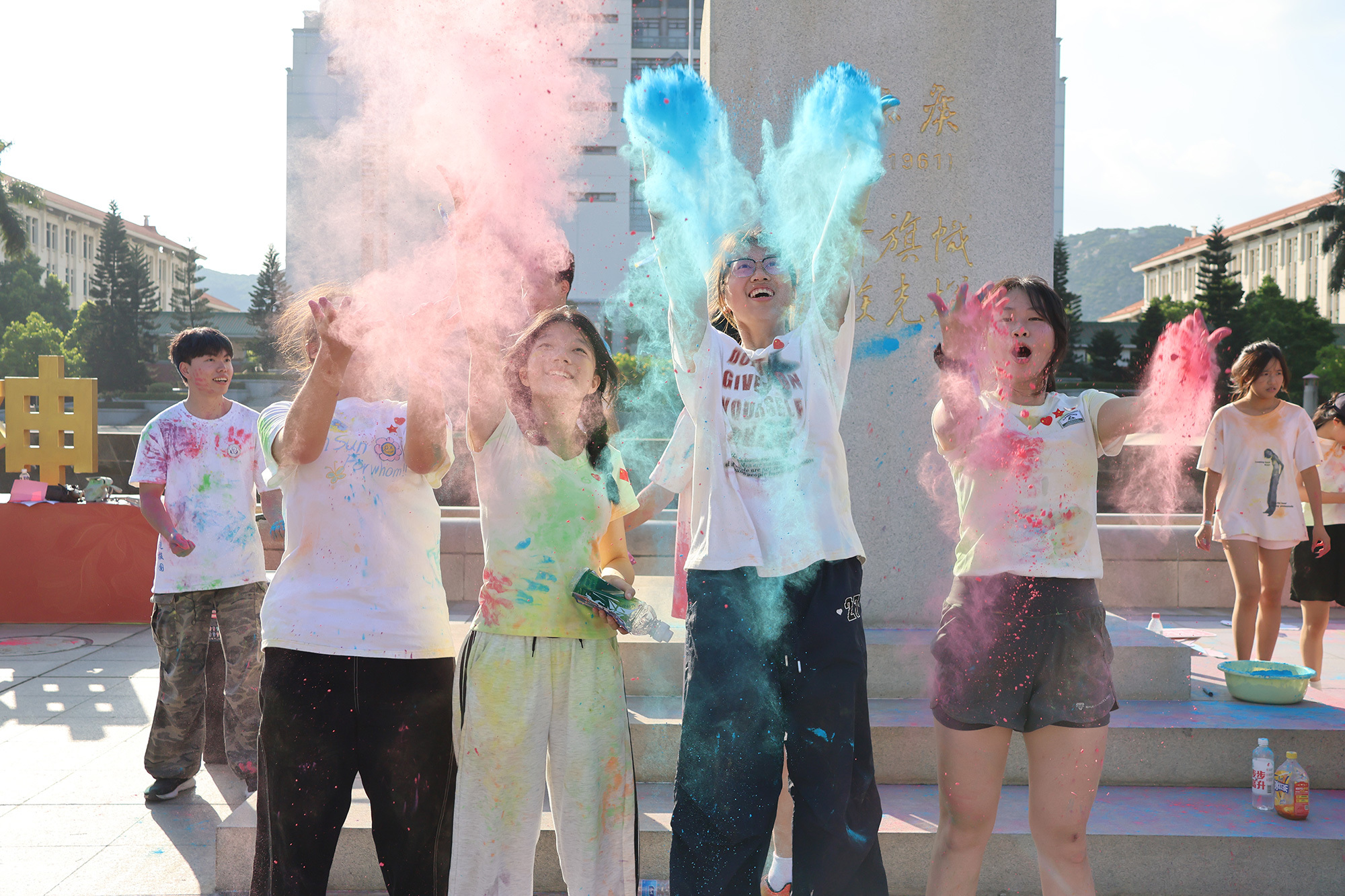 6公里的青春之旅充满欢声笑语。(摄影:李佳慧).jpg 6公里的青春之旅充满欢声笑语。(摄影:李佳慧).jpg