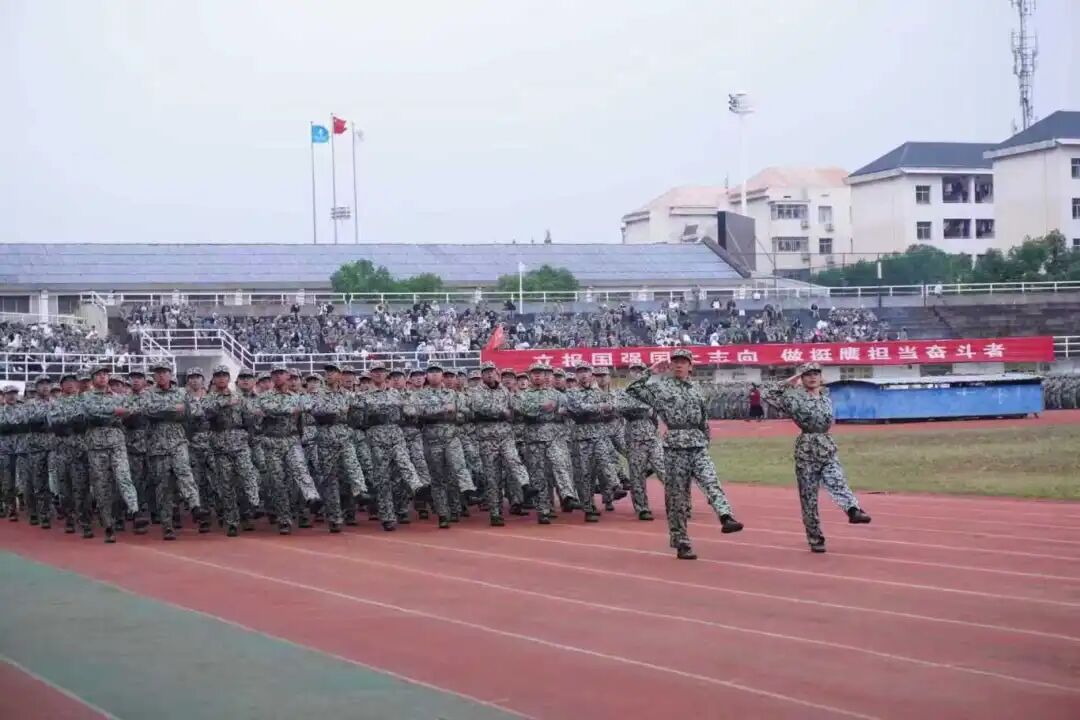 微信图片_2025-10-28_224330_942.jpg