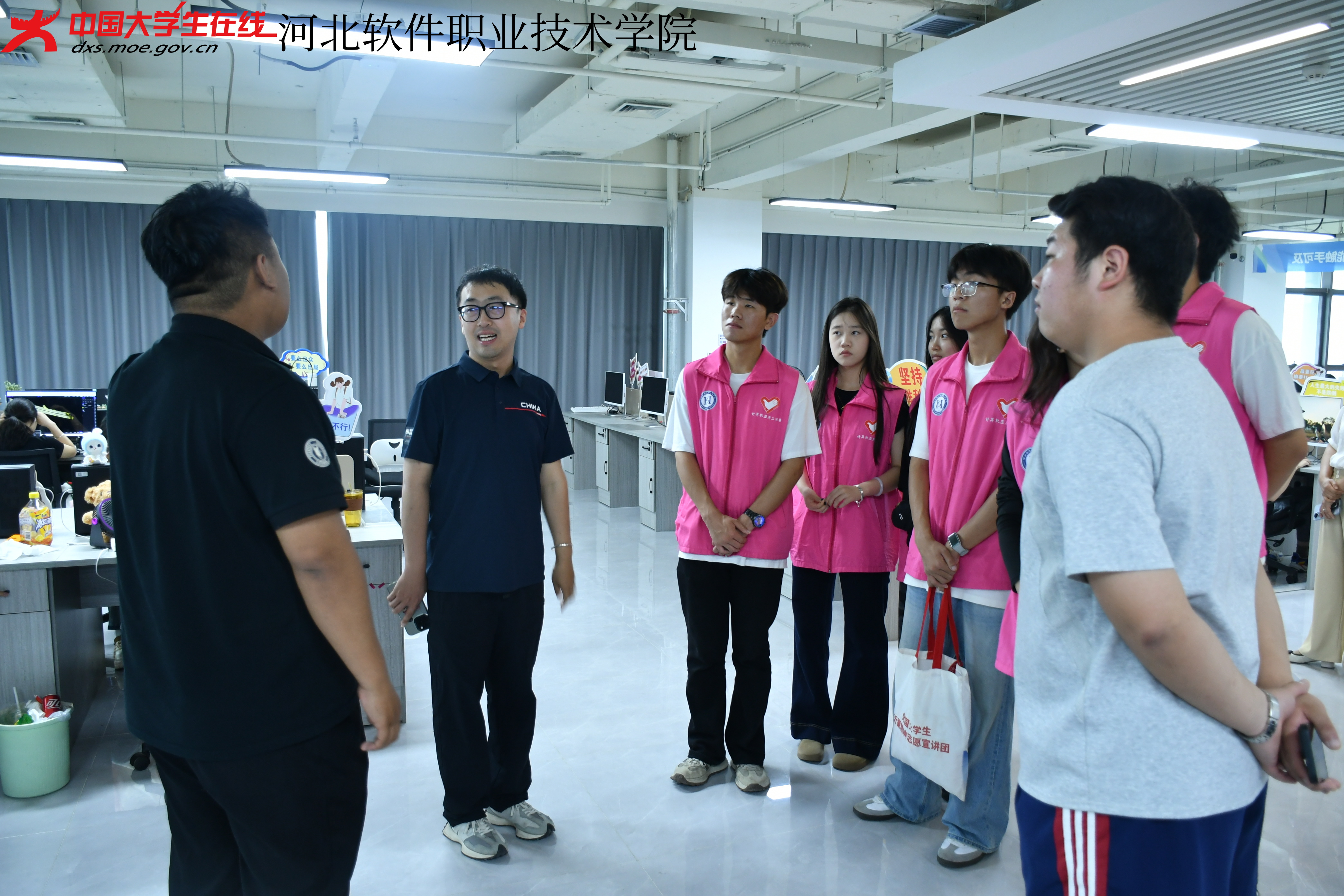 DSC_9284.JPG DSC_9284.JPG