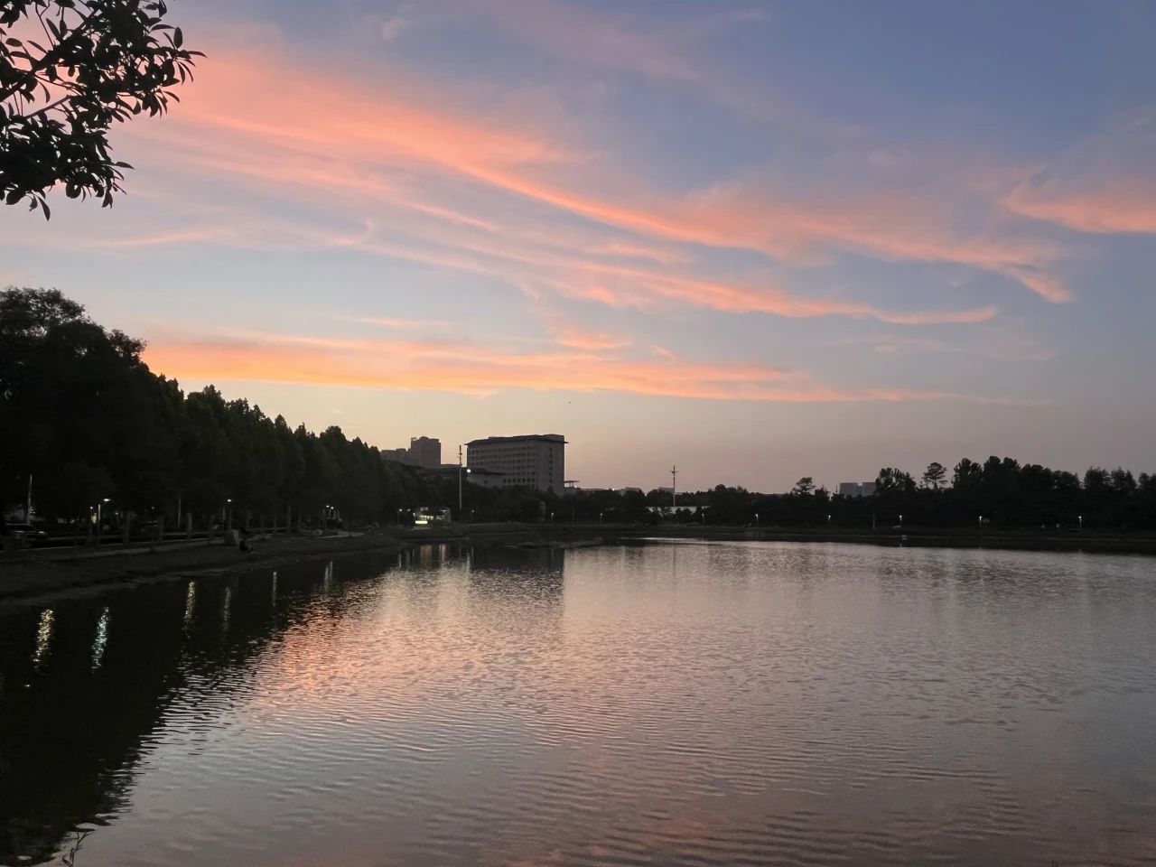 毕业11.jpg 毕业11.jpg