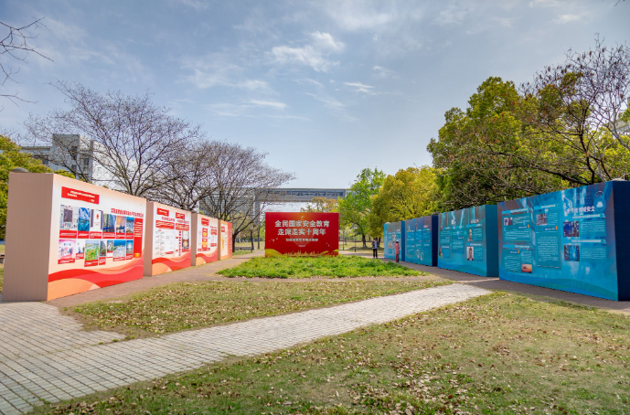 屏幕截图 2025-04-09 185020.png 屏幕截图 2025-04-09 185020.png
