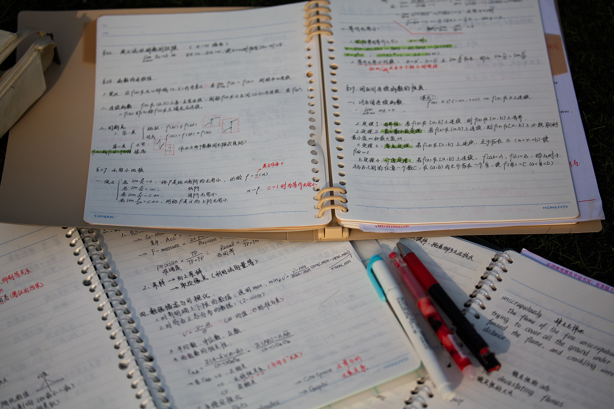 OK20230415叶嗣涛-信息科学与技术学院笔记059A4984by朱鲜艳.jpg OK20230415叶嗣涛-信息科学与技术学院笔记059A4984by朱鲜艳.jpg