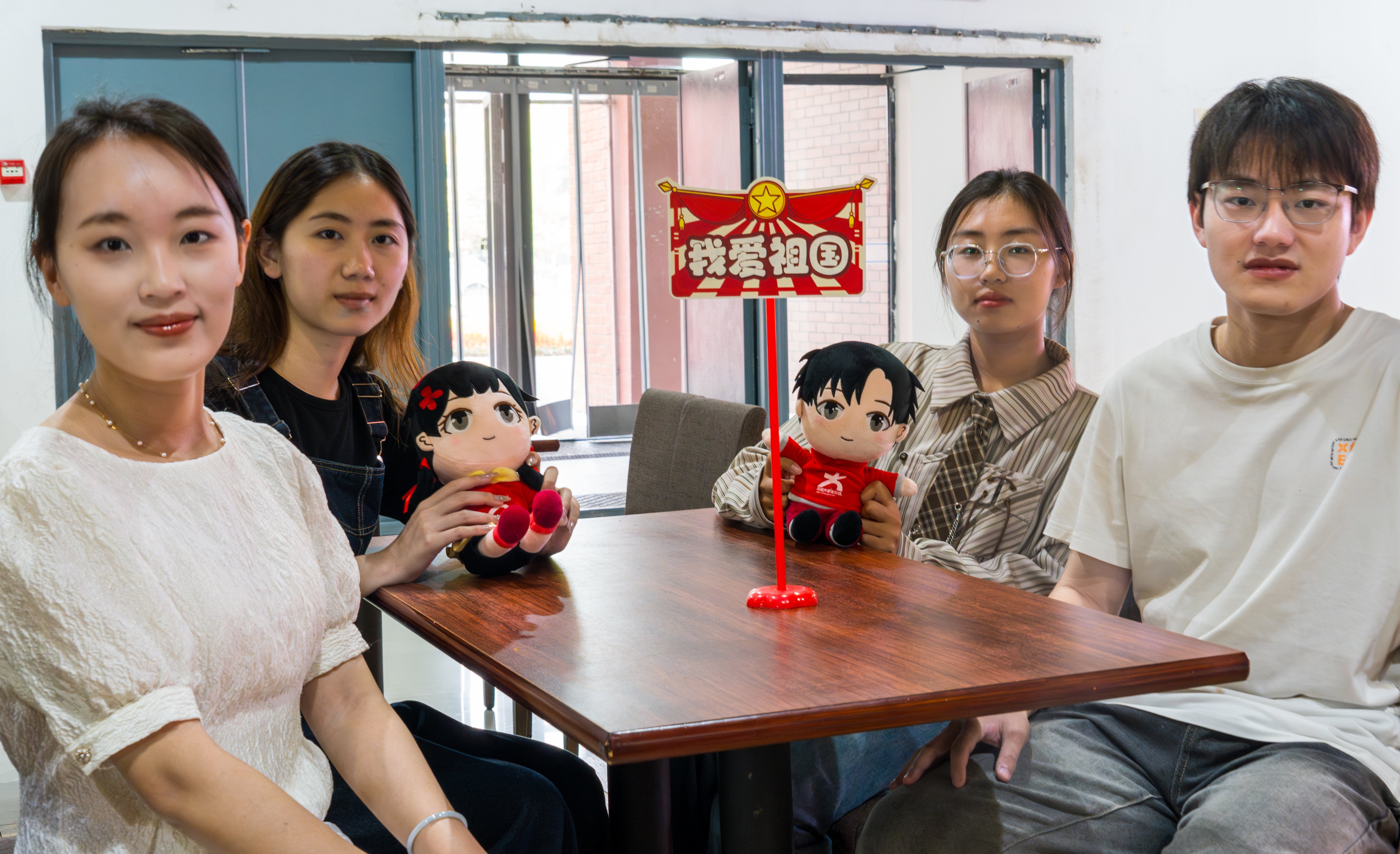 让我们一起向祖国告白