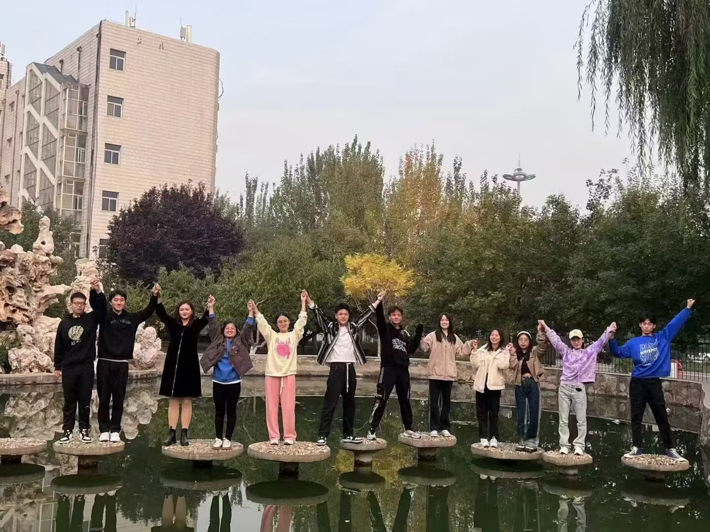 照片.jpg 照片.jpg